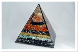 Große Orgon Pyramide - Aragonit